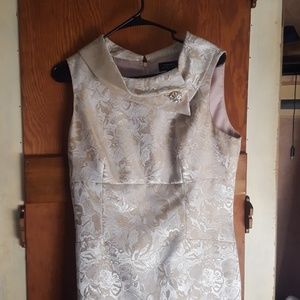 Size 10 Tahari dress